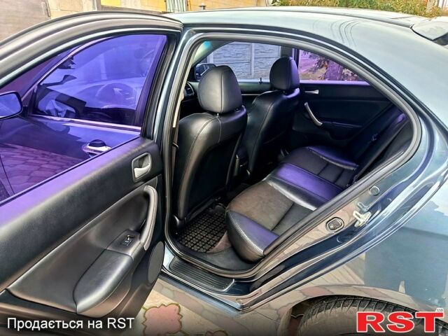 Серый Хонда Аккорд, объемом двигателя 2.4 л и пробегом 239 тыс. км за 7500 $, фото 8 на Automoto.ua