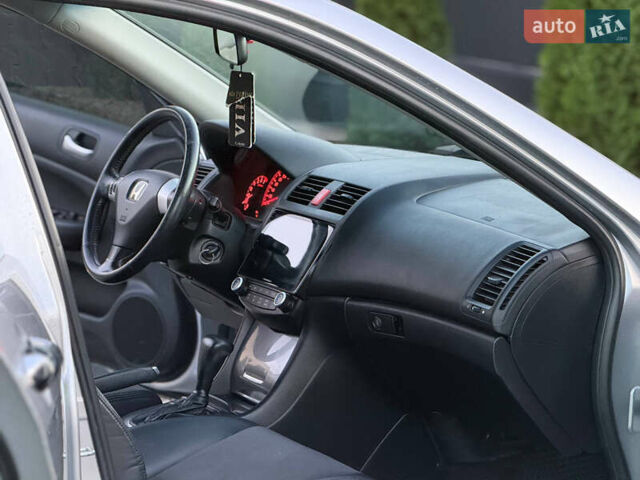 Серый Хонда Аккорд, объемом двигателя 2 л и пробегом 160 тыс. км за 5800 $, фото 12 на Automoto.ua