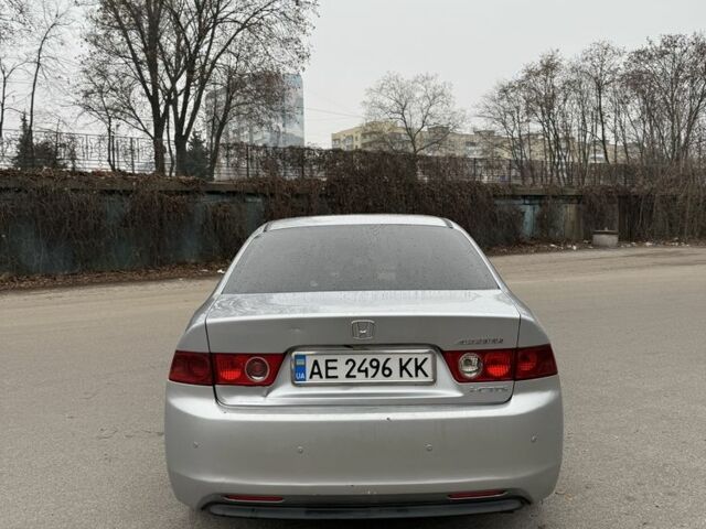 Серый Хонда Аккорд, объемом двигателя 2.2 л и пробегом 320 тыс. км за 4600 $, фото 3 на Automoto.ua