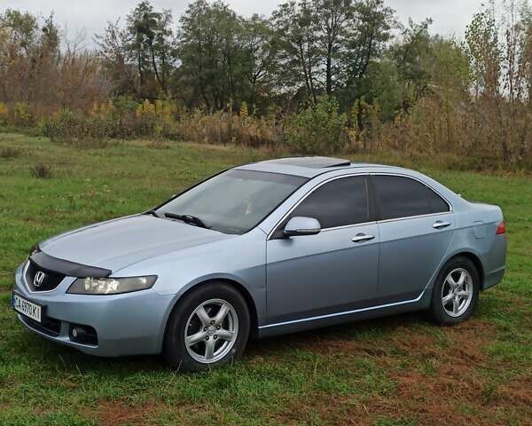 Серый Хонда Аккорд, объемом двигателя 2.35 л и пробегом 300 тыс. км за 6000 $, фото 5 на Automoto.ua