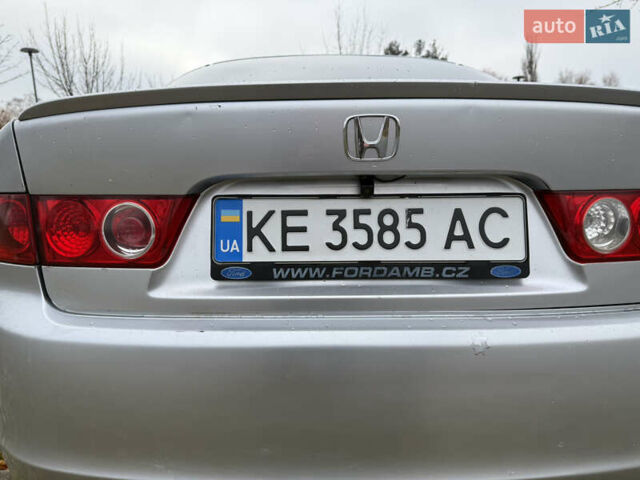 Серый Хонда Аккорд, объемом двигателя 2 л и пробегом 237 тыс. км за 4200 $, фото 12 на Automoto.ua