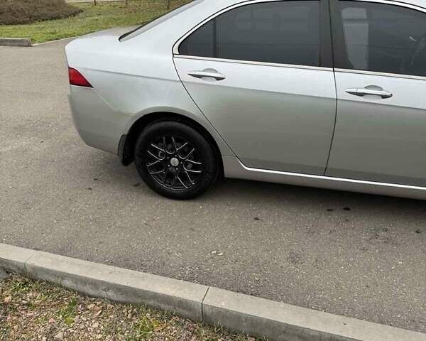 Серый Хонда Аккорд, объемом двигателя 2 л и пробегом 255 тыс. км за 6500 $, фото 5 на Automoto.ua