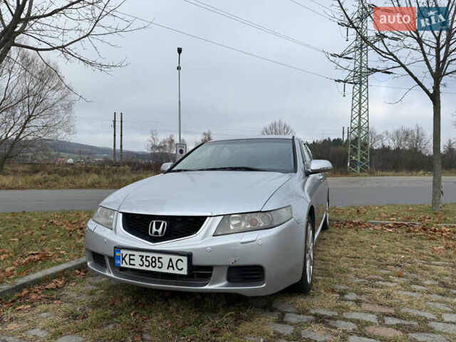 Серый Хонда Аккорд, объемом двигателя 2 л и пробегом 237 тыс. км за 4200 $, фото 1 на Automoto.ua
