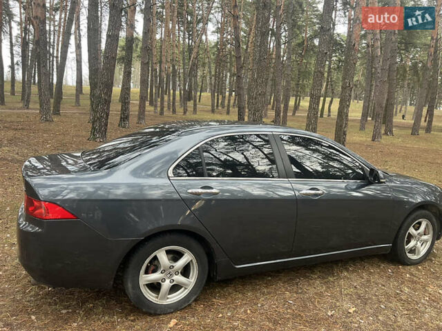 Серый Хонда Аккорд, объемом двигателя 2 л и пробегом 200 тыс. км за 4600 $, фото 3 на Automoto.ua