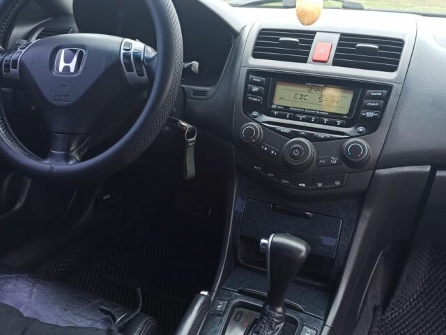 Сірий Хонда Аккорд, об'ємом двигуна 2.4 л та пробігом 300 тис. км за 6000 $, фото 6 на Automoto.ua