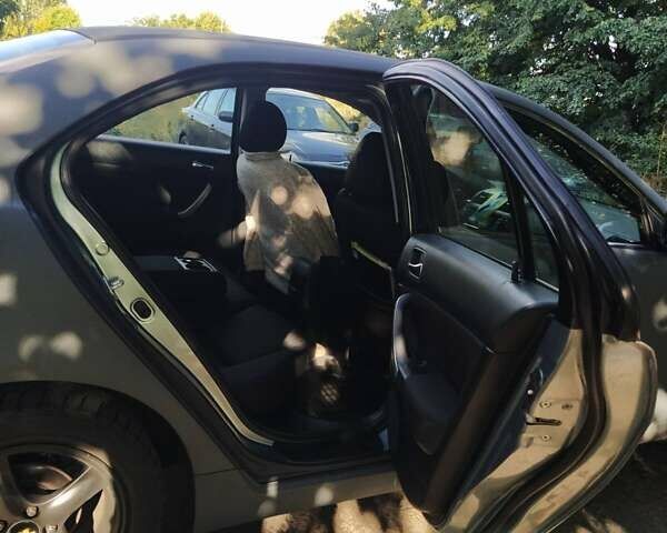 Серый Хонда Аккорд, объемом двигателя 2.35 л и пробегом 254 тыс. км за 6200 $, фото 7 на Automoto.ua