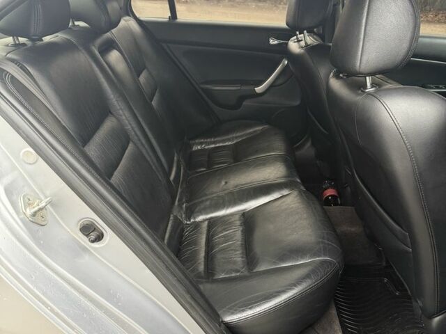 Серый Хонда Аккорд, объемом двигателя 2.2 л и пробегом 320 тыс. км за 4600 $, фото 9 на Automoto.ua