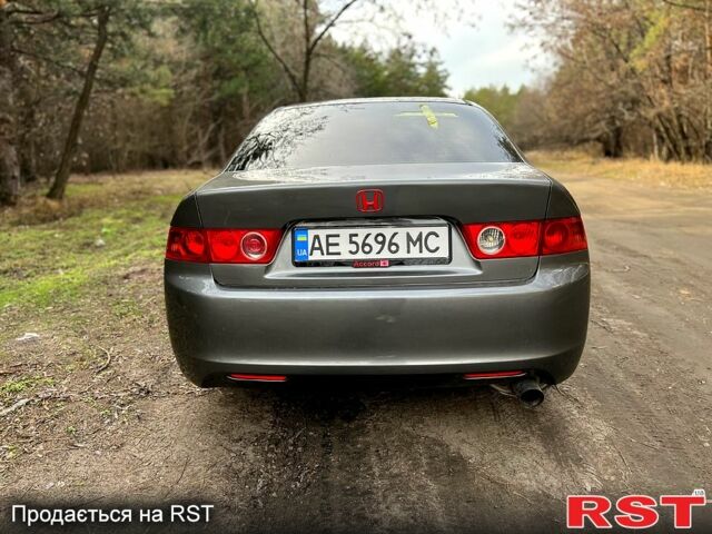 Сірий Хонда Аккорд, об'ємом двигуна 2 л та пробігом 376 тис. км за 6299 $, фото 3 на Automoto.ua