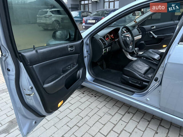 Серый Хонда Аккорд, объемом двигателя 2.4 л и пробегом 149 тыс. км за 7000 $, фото 52 на Automoto.ua