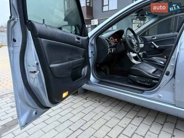 Серый Хонда Аккорд, объемом двигателя 2.4 л и пробегом 149 тыс. км за 7000 $, фото 53 на Automoto.ua