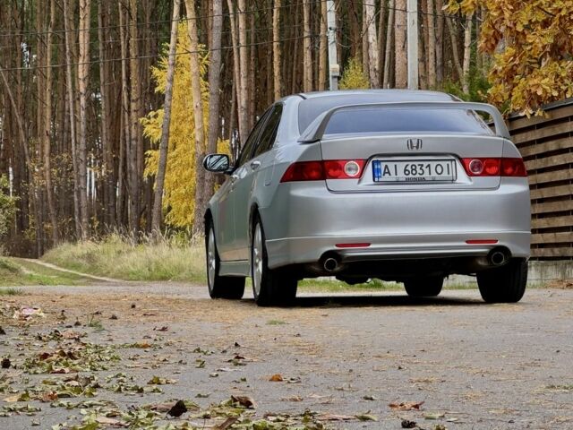 Серый Хонда Аккорд, объемом двигателя 2.4 л и пробегом 270 тыс. км за 3000 $, фото 3 на Automoto.ua