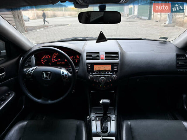 Серый Хонда Аккорд, объемом двигателя 2 л и пробегом 370 тыс. км за 4799 $, фото 7 на Automoto.ua