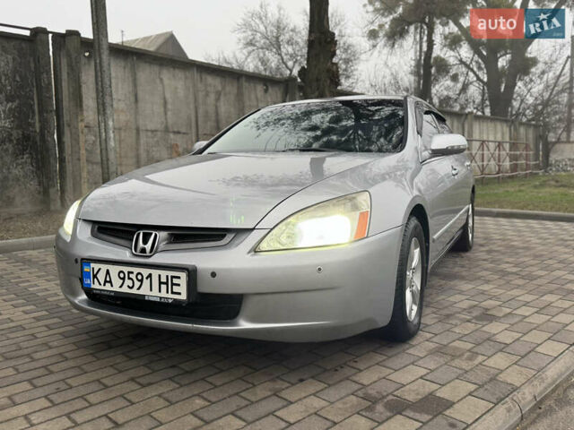 Сірий Хонда Аккорд, об'ємом двигуна 2.35 л та пробігом 281 тис. км за 4900 $, фото 3 на Automoto.ua