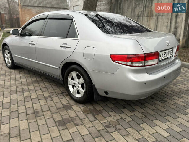 Сірий Хонда Аккорд, об'ємом двигуна 2.35 л та пробігом 281 тис. км за 4900 $, фото 11 на Automoto.ua