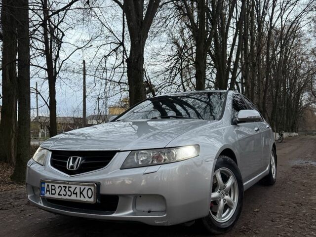 Серый Хонда Аккорд, объемом двигателя 2 л и пробегом 256 тыс. км за 5400 $, фото 1 на Automoto.ua