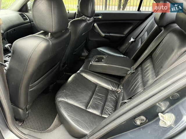 Серый Хонда Аккорд, объемом двигателя 2.4 л и пробегом 352 тыс. км за 5800 $, фото 10 на Automoto.ua