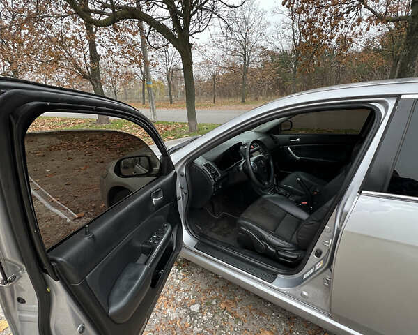 Серый Хонда Аккорд, объемом двигателя 2 л и пробегом 337 тыс. км за 5100 $, фото 11 на Automoto.ua