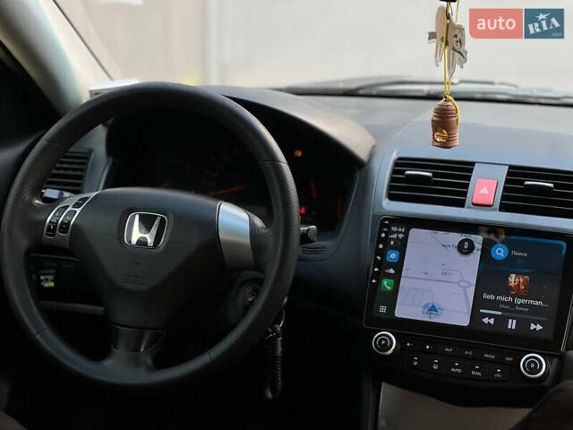 Серый Хонда Аккорд, объемом двигателя 2 л и пробегом 285 тыс. км за 5600 $, фото 1 на Automoto.ua