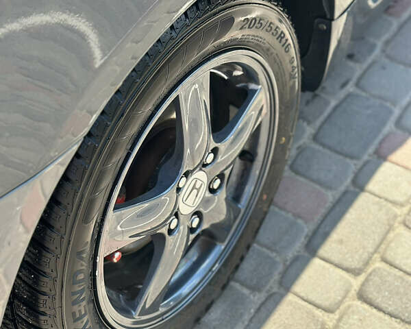 Серый Хонда Аккорд, объемом двигателя 2.2 л и пробегом 369 тыс. км за 6000 $, фото 2 на Automoto.ua