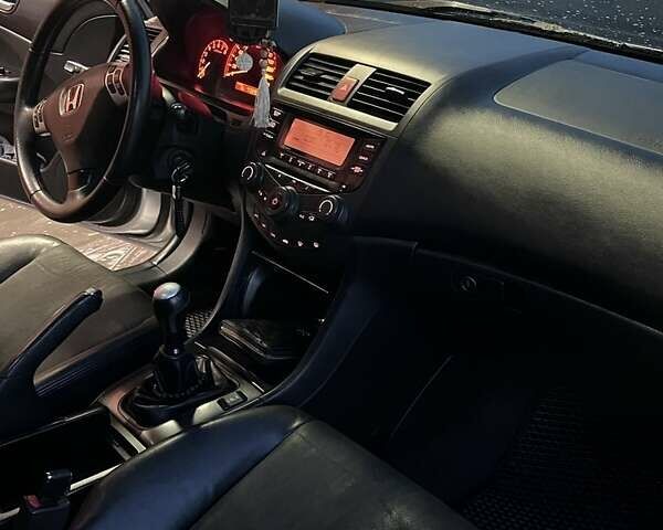 Сірий Хонда Аккорд, об'ємом двигуна 2 л та пробігом 300 тис. км за 5500 $, фото 4 на Automoto.ua