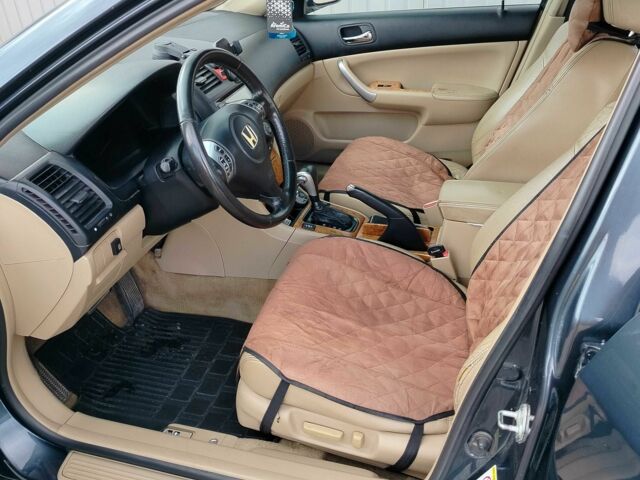 Серый Хонда Аккорд, объемом двигателя 2 л и пробегом 261 тыс. км за 6500 $, фото 4 на Automoto.ua