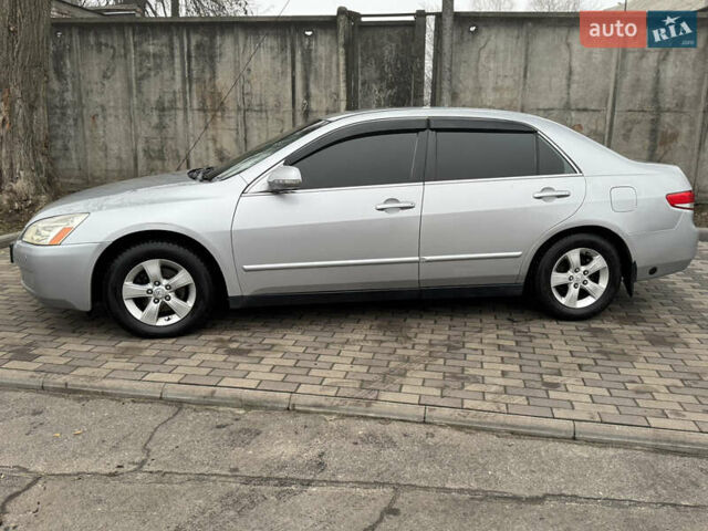 Сірий Хонда Аккорд, об'ємом двигуна 2.35 л та пробігом 281 тис. км за 4900 $, фото 6 на Automoto.ua