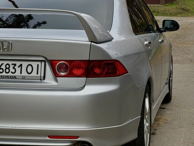 Серый Хонда Аккорд, объемом двигателя 2.4 л и пробегом 270 тыс. км за 3000 $, фото 8 на Automoto.ua
