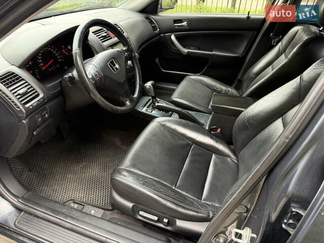 Серый Хонда Аккорд, объемом двигателя 2.4 л и пробегом 352 тыс. км за 5800 $, фото 7 на Automoto.ua