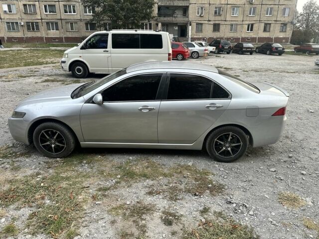 Серый Хонда Аккорд, объемом двигателя 2.2 л и пробегом 280 тыс. км за 6300 $, фото 2 на Automoto.ua