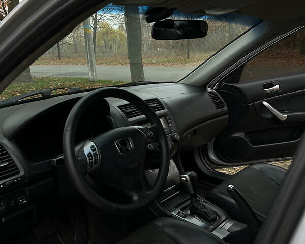 Серый Хонда Аккорд, объемом двигателя 2 л и пробегом 337 тыс. км за 5100 $, фото 19 на Automoto.ua