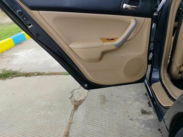 Серый Хонда Аккорд, объемом двигателя 2 л и пробегом 261 тыс. км за 6500 $, фото 11 на Automoto.ua