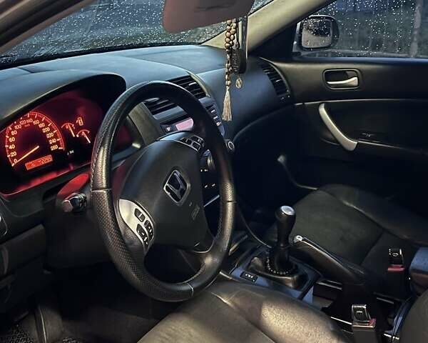 Сірий Хонда Аккорд, об'ємом двигуна 2 л та пробігом 300 тис. км за 5500 $, фото 5 на Automoto.ua