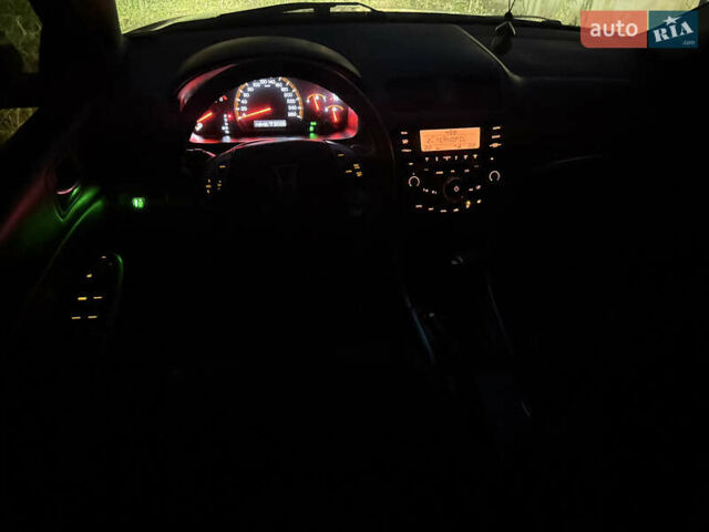 Серый Хонда Аккорд, объемом двигателя 2.4 л и пробегом 149 тыс. км за 7000 $, фото 79 на Automoto.ua