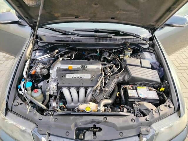 Серый Хонда Аккорд, объемом двигателя 2 л и пробегом 261 тыс. км за 6500 $, фото 14 на Automoto.ua