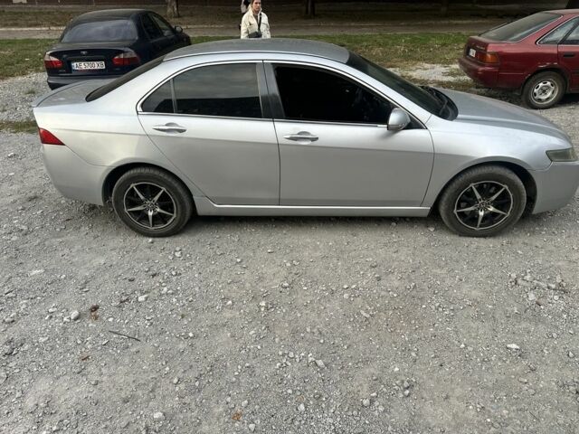 Серый Хонда Аккорд, объемом двигателя 2.2 л и пробегом 280 тыс. км за 6300 $, фото 4 на Automoto.ua