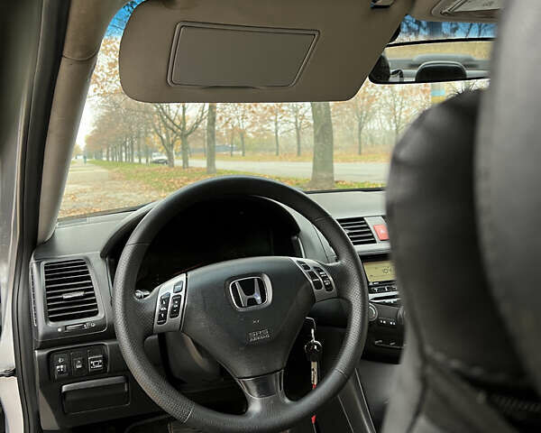 Серый Хонда Аккорд, объемом двигателя 2 л и пробегом 337 тыс. км за 5100 $, фото 15 на Automoto.ua