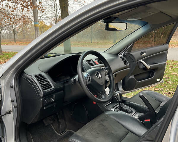 Серый Хонда Аккорд, объемом двигателя 2 л и пробегом 337 тыс. км за 5100 $, фото 18 на Automoto.ua