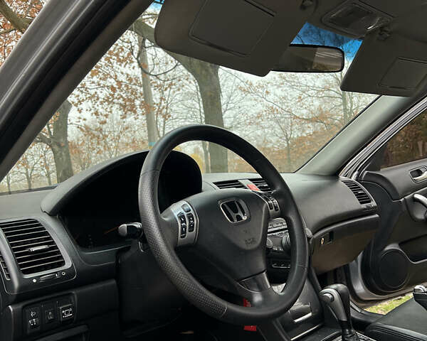 Серый Хонда Аккорд, объемом двигателя 2 л и пробегом 337 тыс. км за 5100 $, фото 13 на Automoto.ua