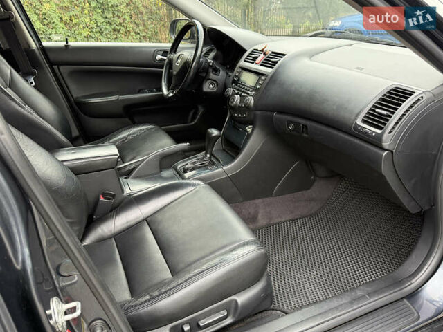 Серый Хонда Аккорд, объемом двигателя 2.4 л и пробегом 352 тыс. км за 5800 $, фото 19 на Automoto.ua