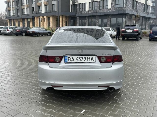 Серый Хонда Аккорд, объемом двигателя 2 л и пробегом 250 тыс. км за 5500 $, фото 4 на Automoto.ua