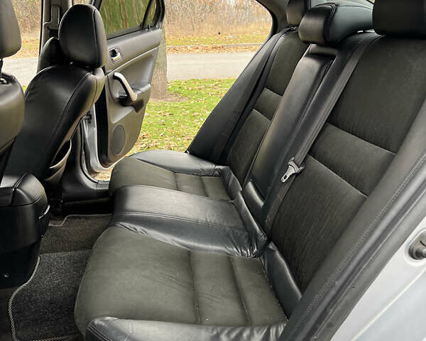 Серый Хонда Аккорд, объемом двигателя 2 л и пробегом 337 тыс. км за 5100 $, фото 14 на Automoto.ua