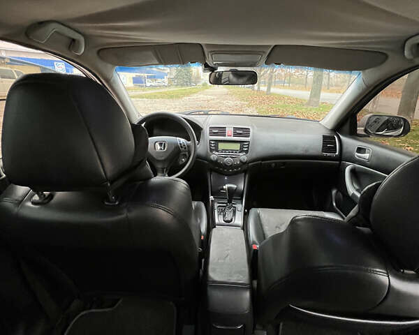 Серый Хонда Аккорд, объемом двигателя 2 л и пробегом 337 тыс. км за 5100 $, фото 9 на Automoto.ua