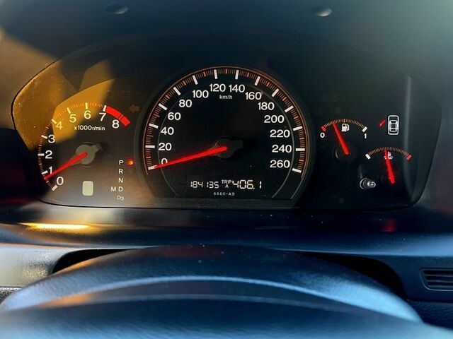 Серый Хонда Аккорд, объемом двигателя 2.4 л и пробегом 185 тыс. км за 7099 $, фото 10 на Automoto.ua