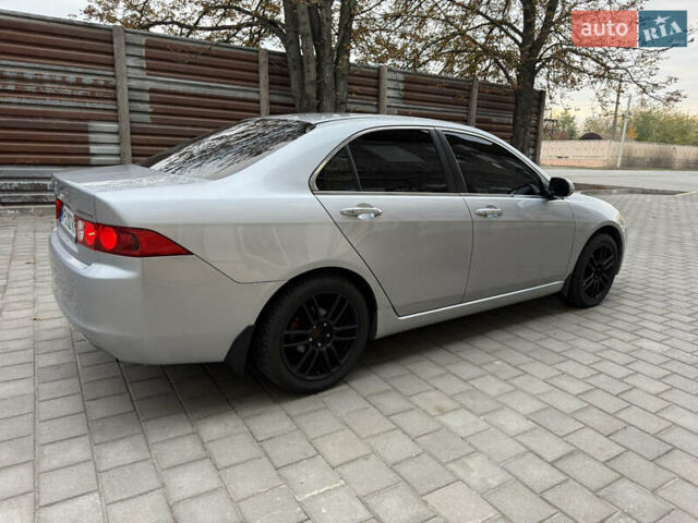 Серый Хонда Аккорд, объемом двигателя 2 л и пробегом 370 тыс. км за 4799 $, фото 2 на Automoto.ua