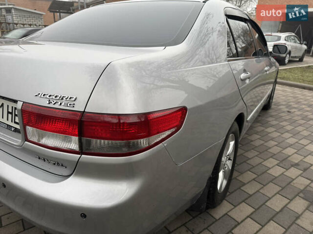 Сірий Хонда Аккорд, об'ємом двигуна 2.35 л та пробігом 281 тис. км за 4900 $, фото 15 на Automoto.ua