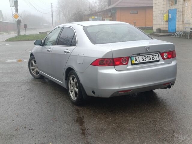 Серый Хонда Аккорд, объемом двигателя 2 л и пробегом 338 тыс. км за 5800 $, фото 2 на Automoto.ua