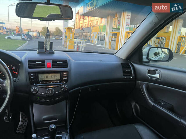 Серый Хонда Аккорд, объемом двигателя 2.35 л и пробегом 375 тыс. км за 7700 $, фото 14 на Automoto.ua