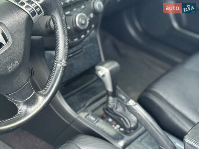 Серый Хонда Аккорд, объемом двигателя 2 л и пробегом 226 тыс. км за 6700 $, фото 16 на Automoto.ua