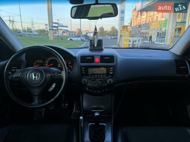 Серый Хонда Аккорд, объемом двигателя 2.35 л и пробегом 375 тыс. км за 7700 $, фото 13 на Automoto.ua
