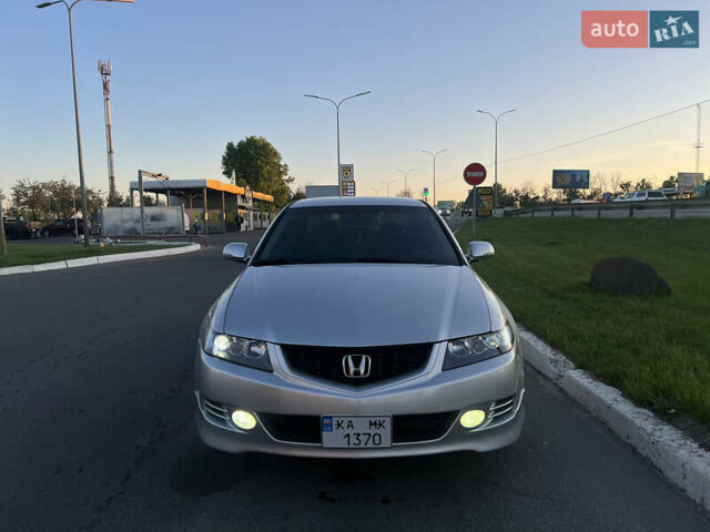 Серый Хонда Аккорд, объемом двигателя 2.35 л и пробегом 375 тыс. км за 7700 $, фото 8 на Automoto.ua